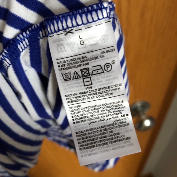 Old Navy Stripped Dress - Picture 4 of 4